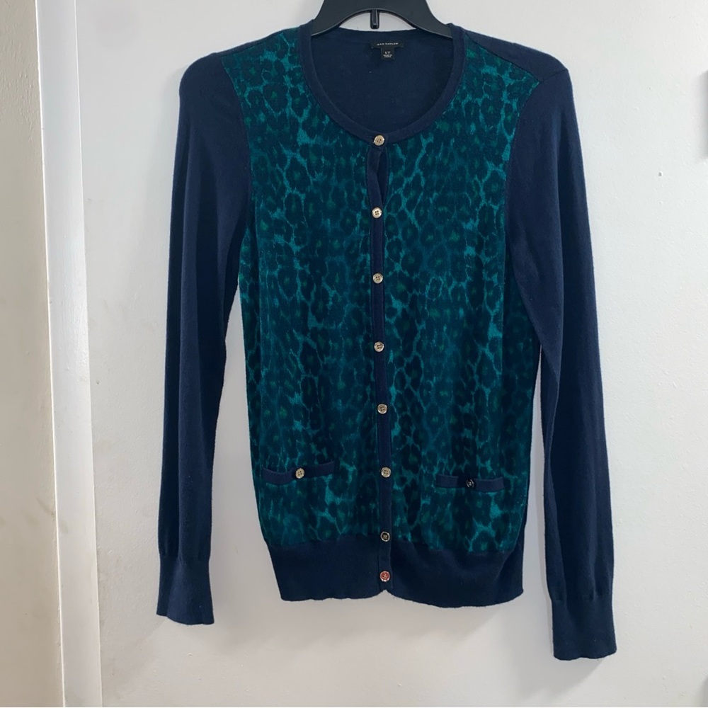 Ann Taylor‎ Teal and Navy Sz LT Leopard Cardigan